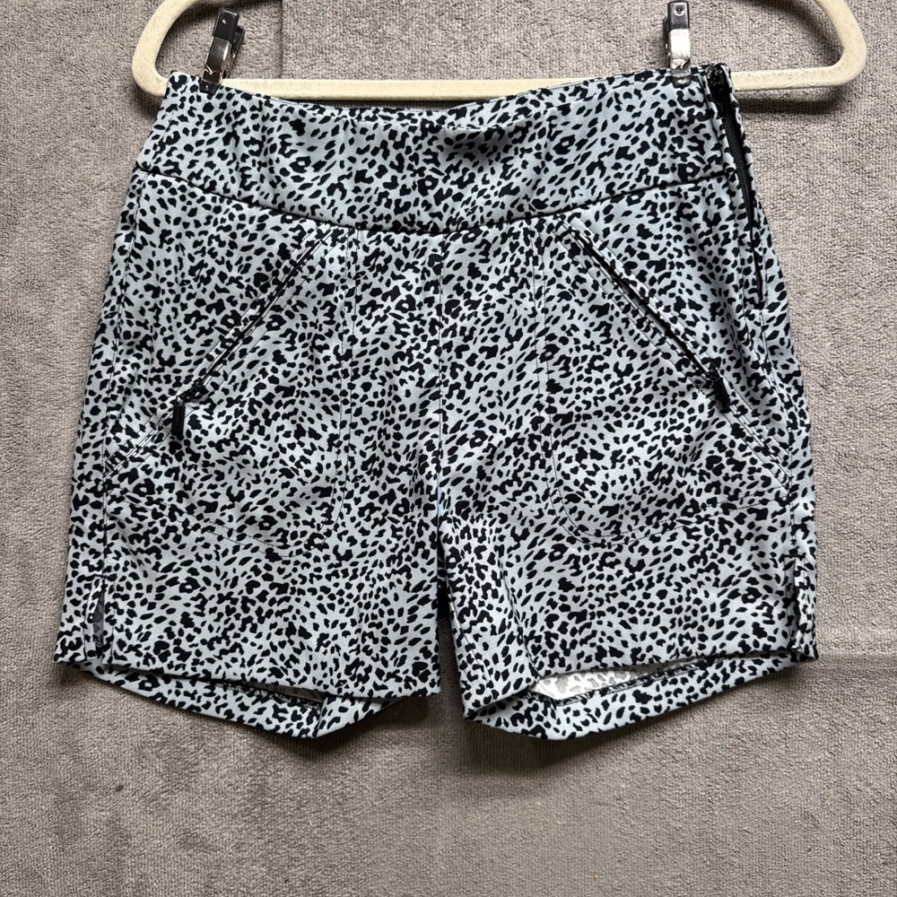 Jamie Sadock Cheetah Print Golf Shorts Women's 4 Blue Black Athletic Preppy